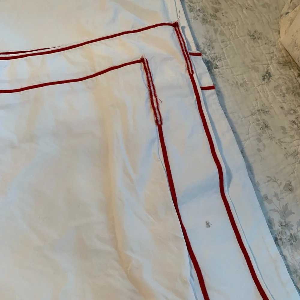 Matouk Red Border King duvet cover